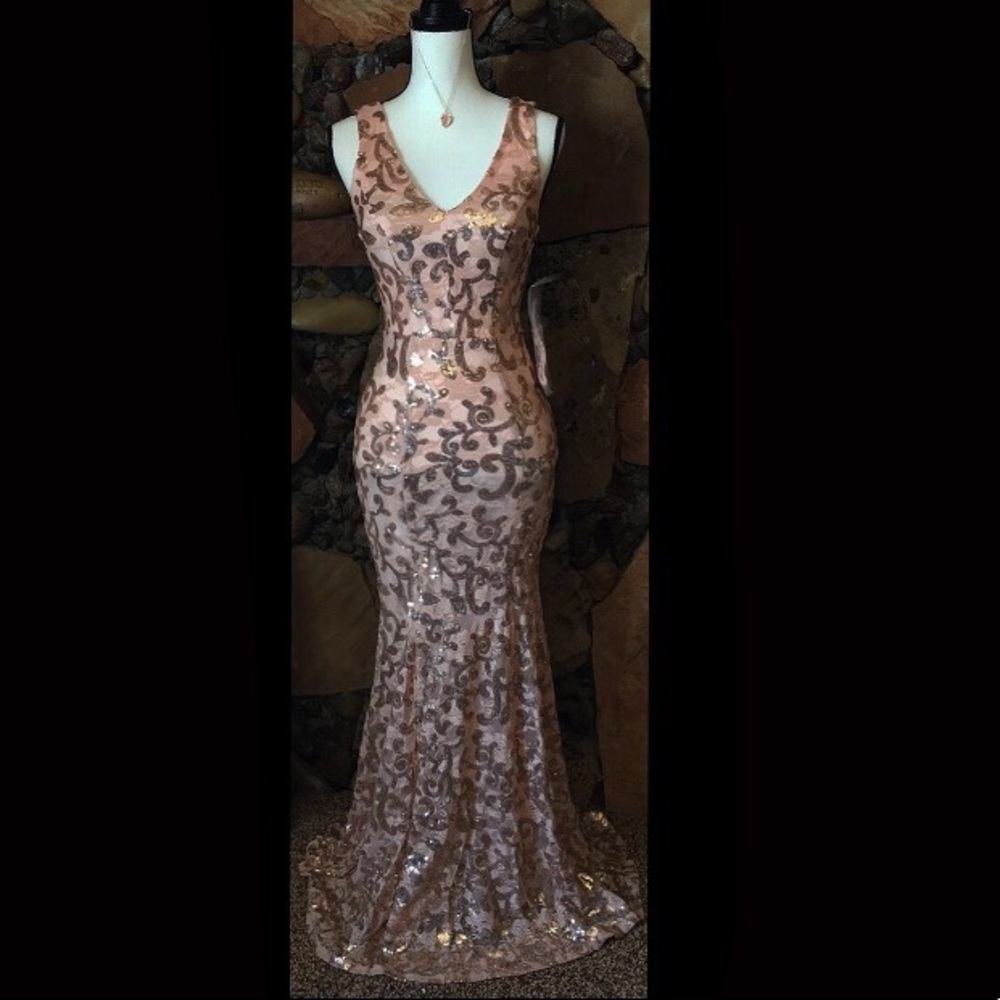 Formal Rose Gold Mermaid Night Gown✨